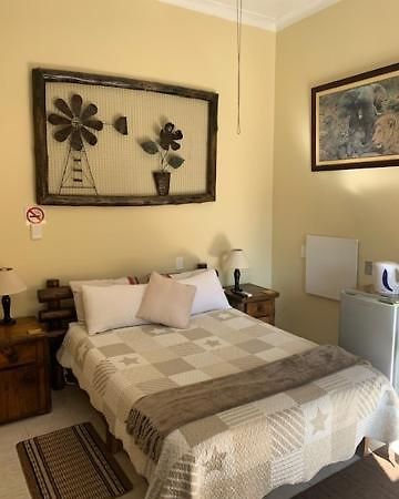 Lions Rest Guest House Germiston Extérieur photo