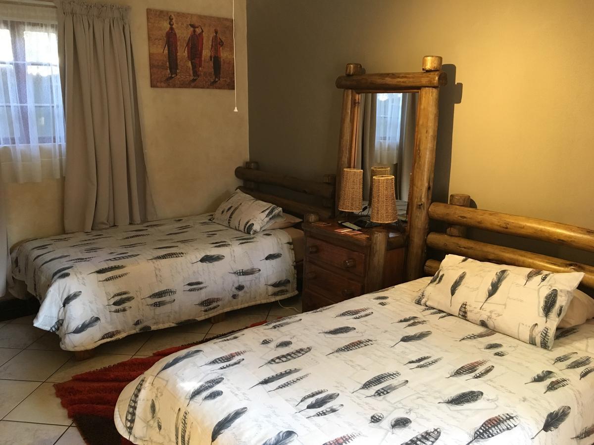 Lions Rest Guest House Germiston Extérieur photo